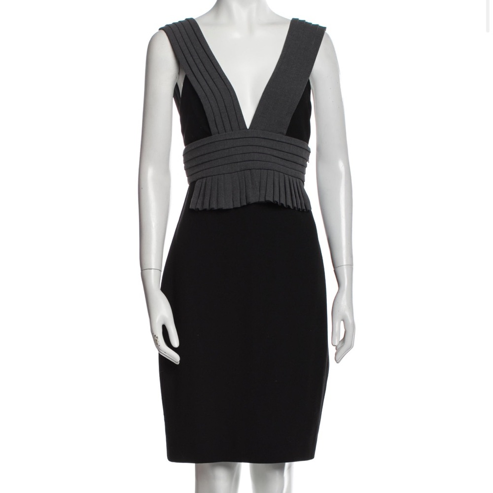Black Halo Chic Sheath Deep V-neck Cocktail Dress